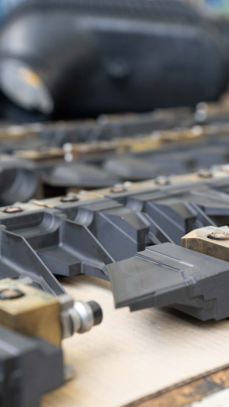 Werkzeugbau - Anwendungsbereiche - Elektroden­fertigung für das Senkerodieren